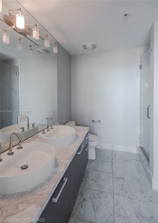 В аренду: $4,300 (2 спален, 2 ванн, 1203 Квадратных фут)