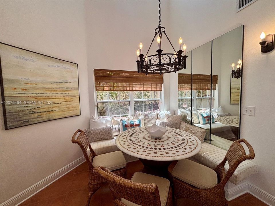 For Rent: $7,500 (3 beds, 2 baths, 1831 Square Feet)