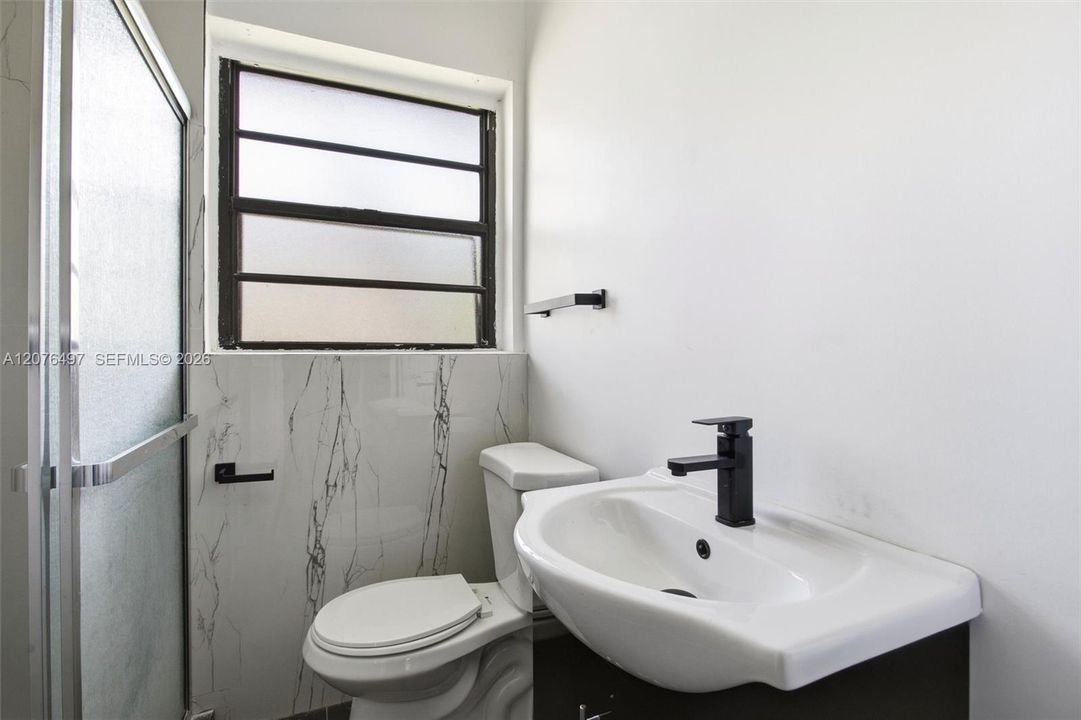 В аренду: $3,500 (3 спален, 2 ванн, 1257 Квадратных фут)