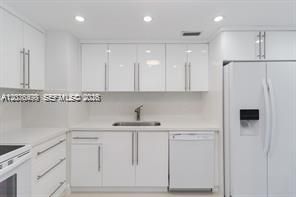 В аренду: $6,000 (2 спален, 2 ванн, 1299 Квадратных фут)