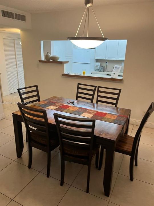 En Venta: $460,000 (1 camas, 1 baños, 1005 Pies cuadrados)