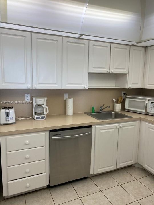 En Venta: $460,000 (1 camas, 1 baños, 1005 Pies cuadrados)