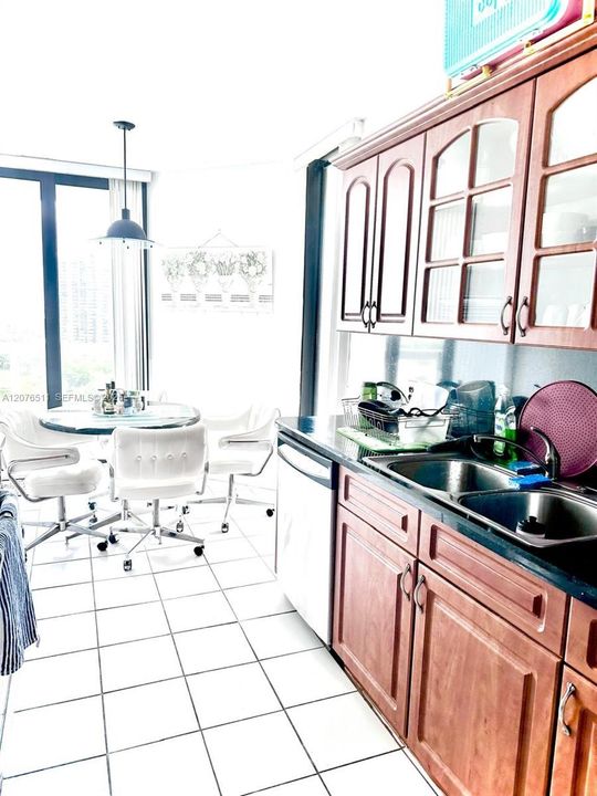 En Renta: $4,300 (2 camas, 2 baños, 1270 Pies cuadrados)