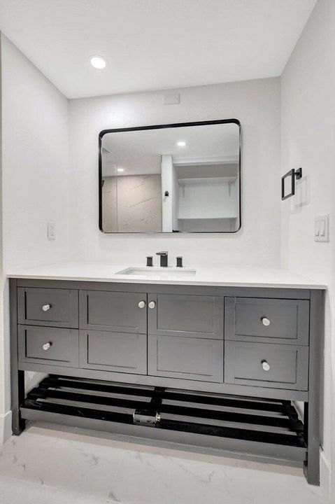 master bath n4