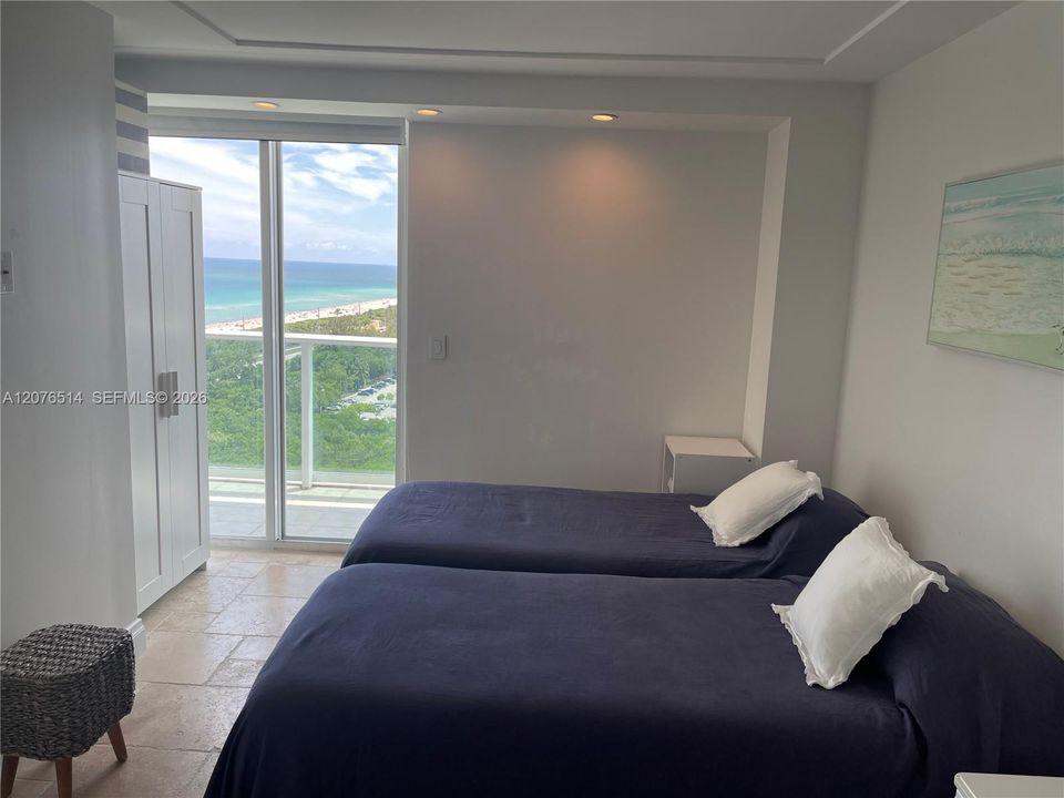 For Rent: $4,000 (2 beds, 2 baths, 1357 Square Feet)