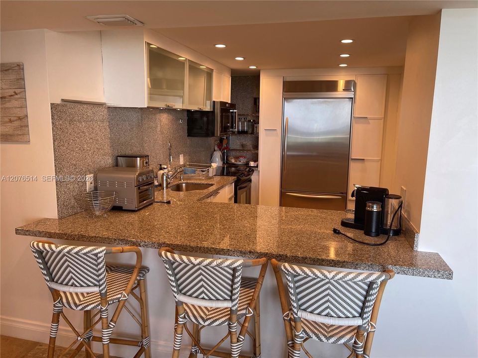 For Rent: $4,000 (2 beds, 2 baths, 1357 Square Feet)