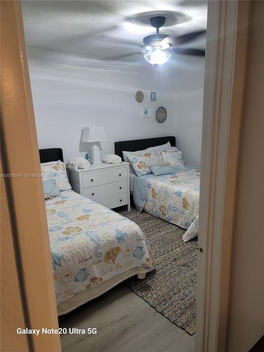 В аренду: $4,200 (5 спален, 2 ванн, 1803 Квадратных фут)