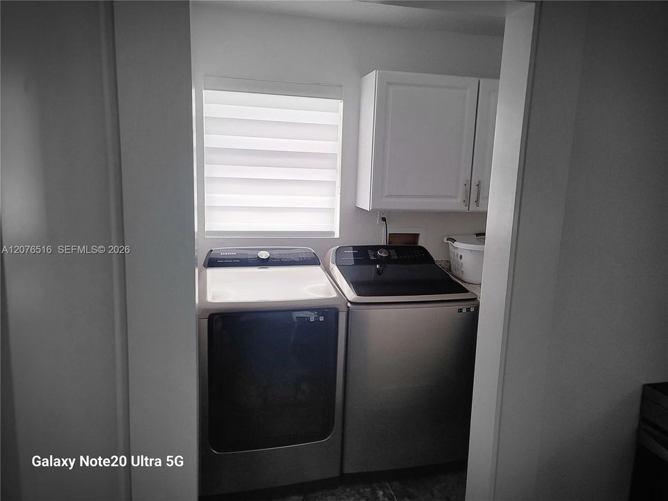 В аренду: $4,200 (5 спален, 2 ванн, 1803 Квадратных фут)