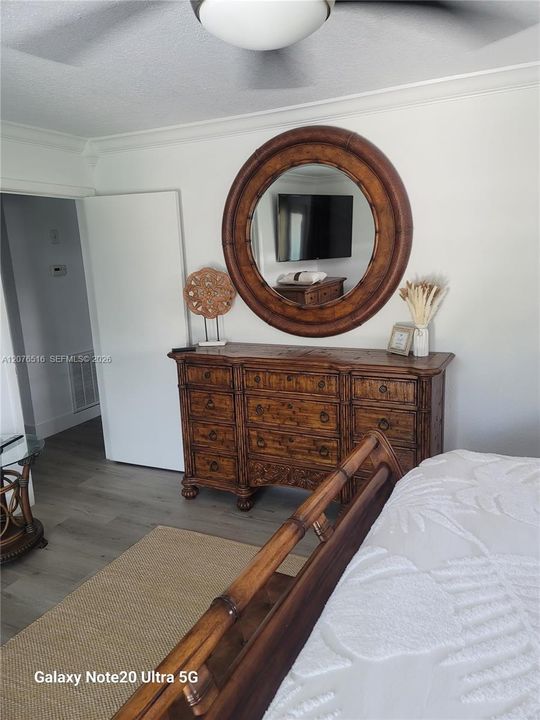 В аренду: $4,200 (5 спален, 2 ванн, 1803 Квадратных фут)