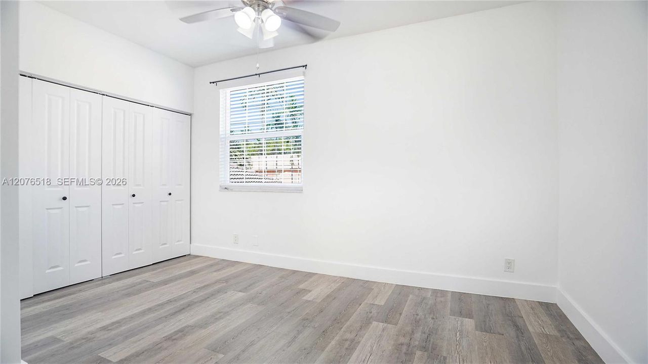 For Rent: $2,700 (2 beds, 1 baths, 969 Square Feet)