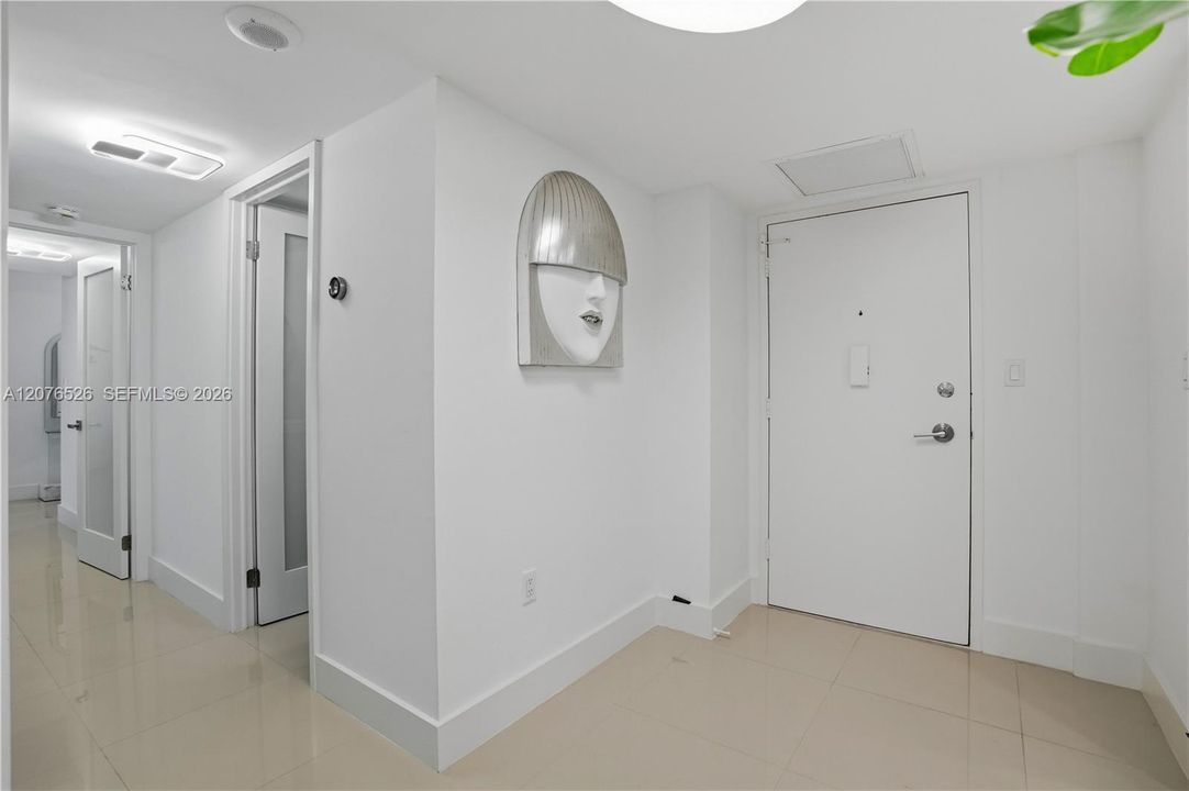 For Sale: $699,000 (2 beds, 2 baths, 1768 Square Feet)