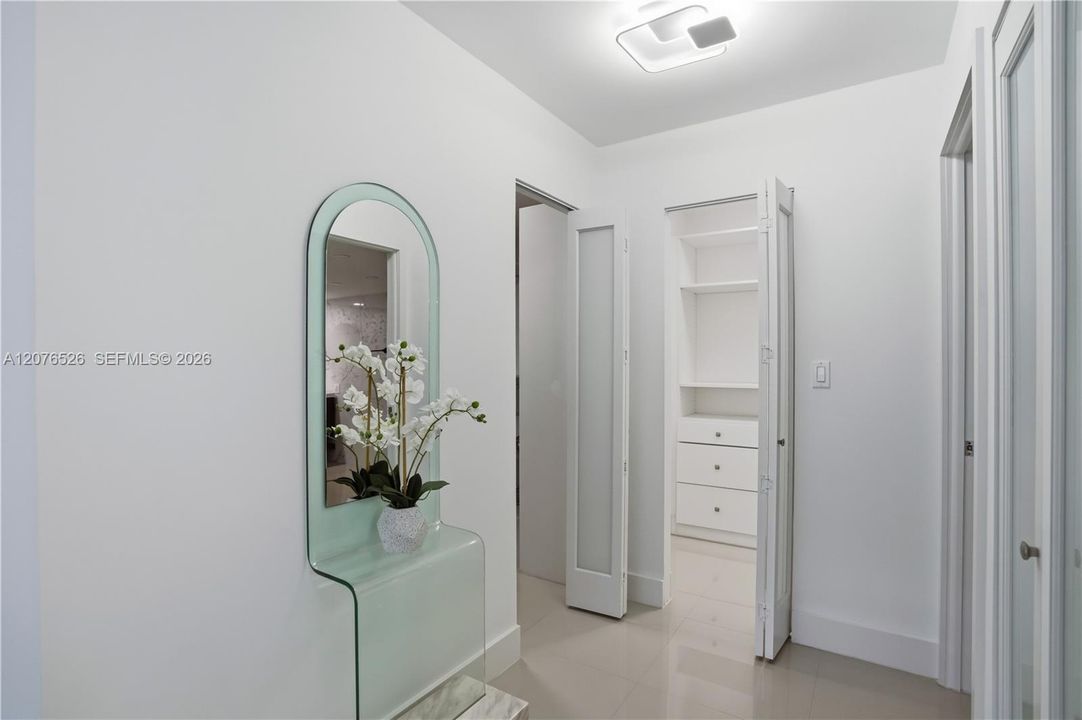 For Sale: $699,000 (2 beds, 2 baths, 1768 Square Feet)