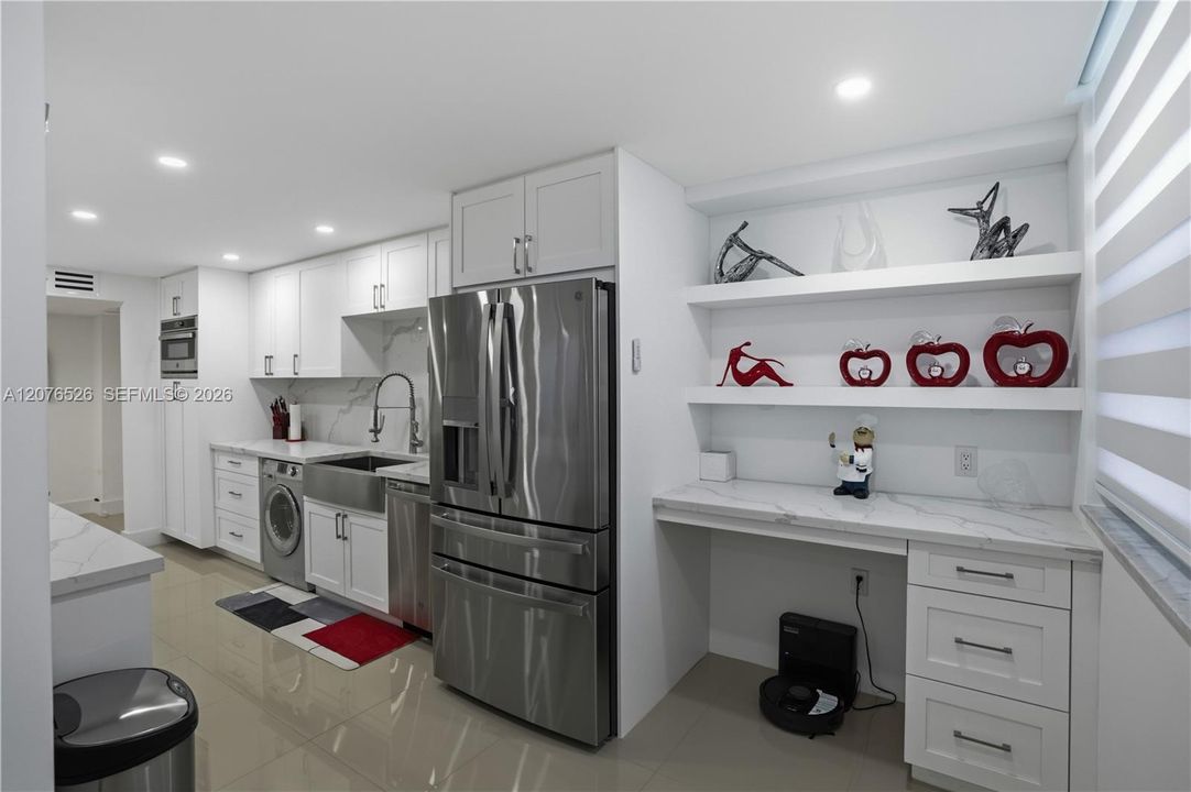 For Sale: $699,000 (2 beds, 2 baths, 1768 Square Feet)
