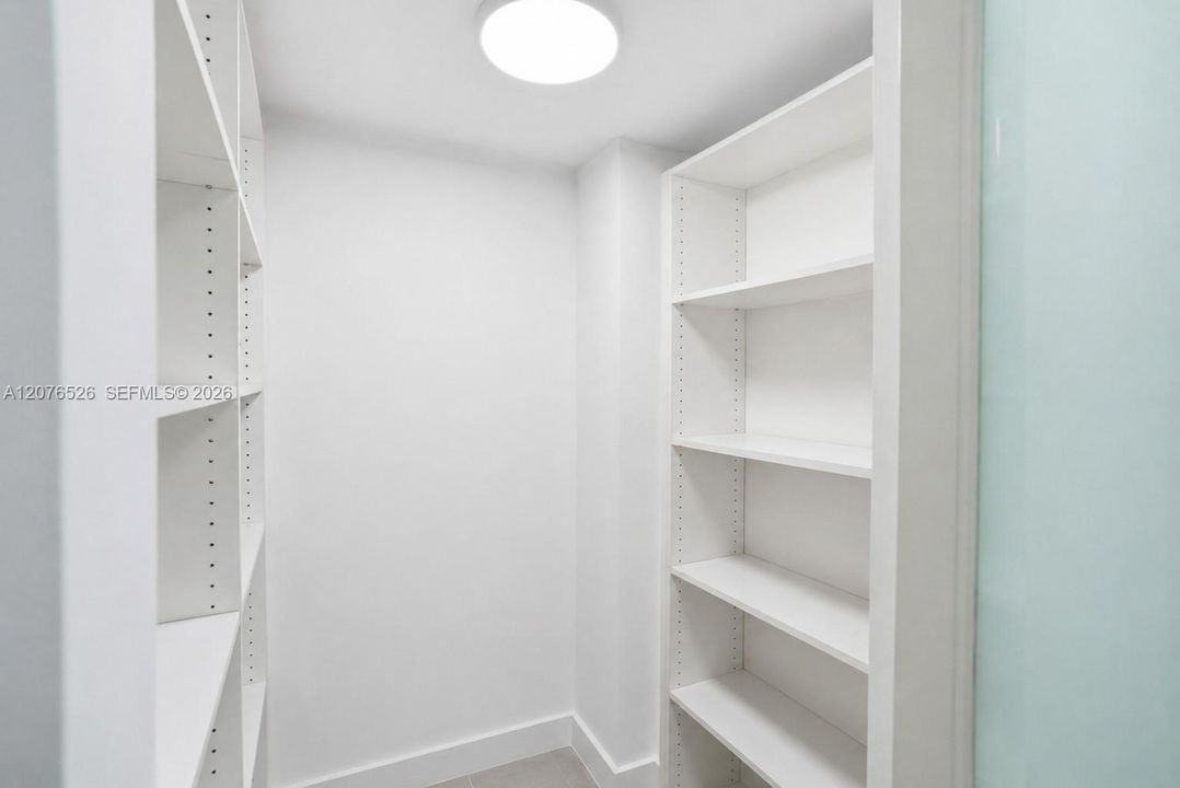 For Sale: $699,000 (2 beds, 2 baths, 1768 Square Feet)