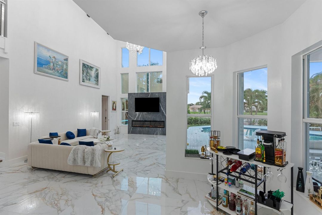 11910 Osprey Point Cir - Wellington, Fl-