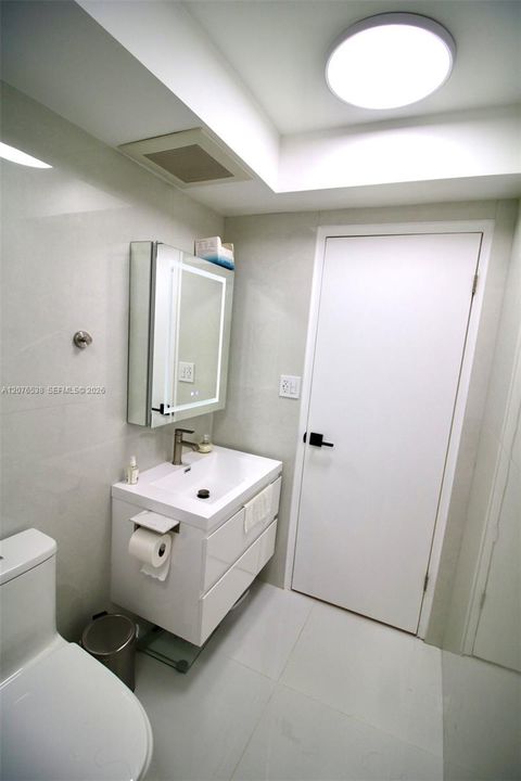 В аренду: $2,500 (1 спален, 1 ванн, 565 Квадратных фут)