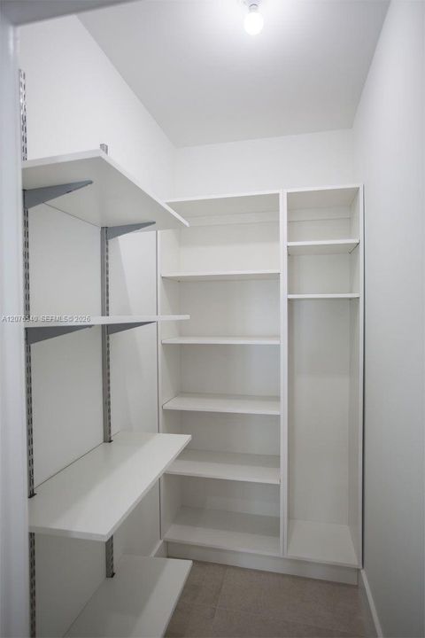 For Rent: $7,500 (3 beds, 4 baths, 2809 Square Feet)