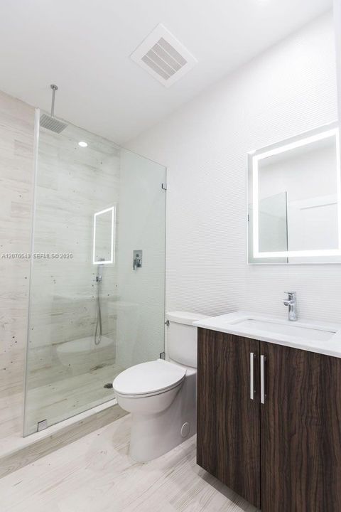 For Rent: $7,500 (3 beds, 4 baths, 2809 Square Feet)