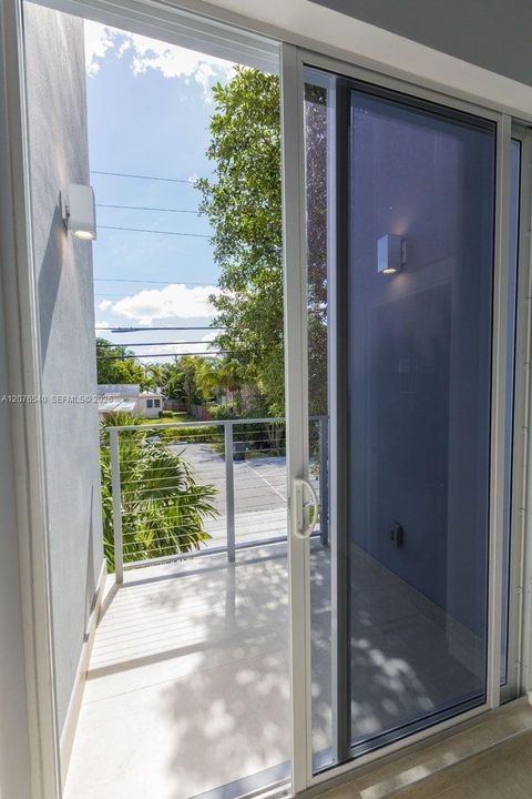 For Rent: $7,500 (3 beds, 4 baths, 2809 Square Feet)