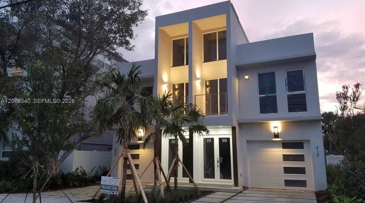For Rent: $7,500 (3 beds, 4 baths, 2809 Square Feet)