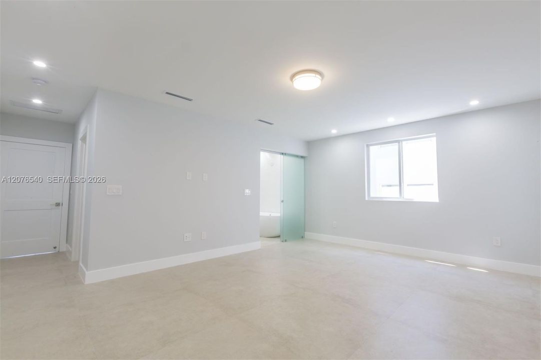 For Rent: $7,500 (3 beds, 4 baths, 2809 Square Feet)