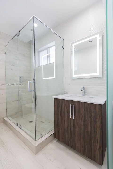 For Rent: $7,500 (3 beds, 4 baths, 2809 Square Feet)