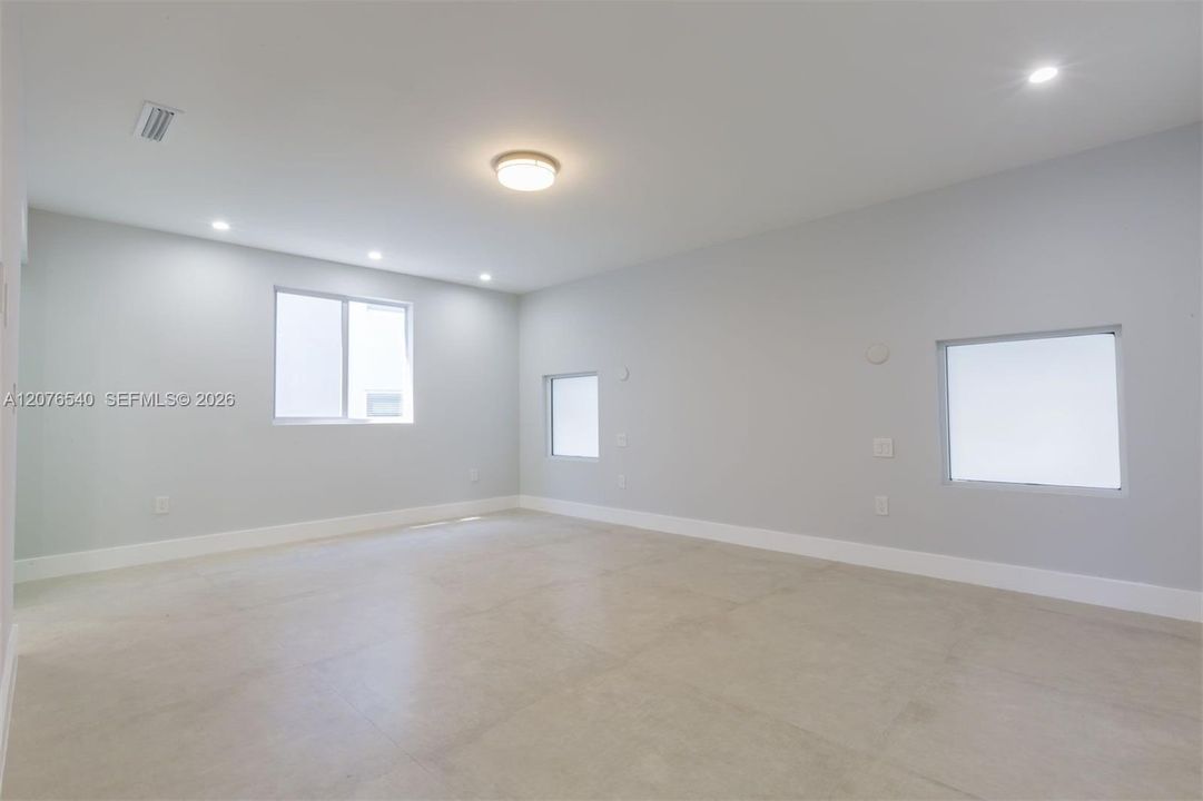 For Rent: $7,500 (3 beds, 4 baths, 2809 Square Feet)