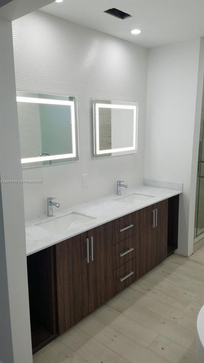 For Rent: $7,500 (3 beds, 4 baths, 2809 Square Feet)