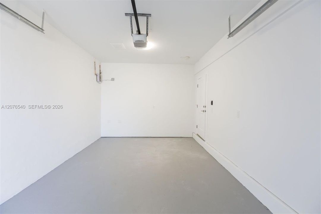 For Rent: $7,500 (3 beds, 4 baths, 2809 Square Feet)