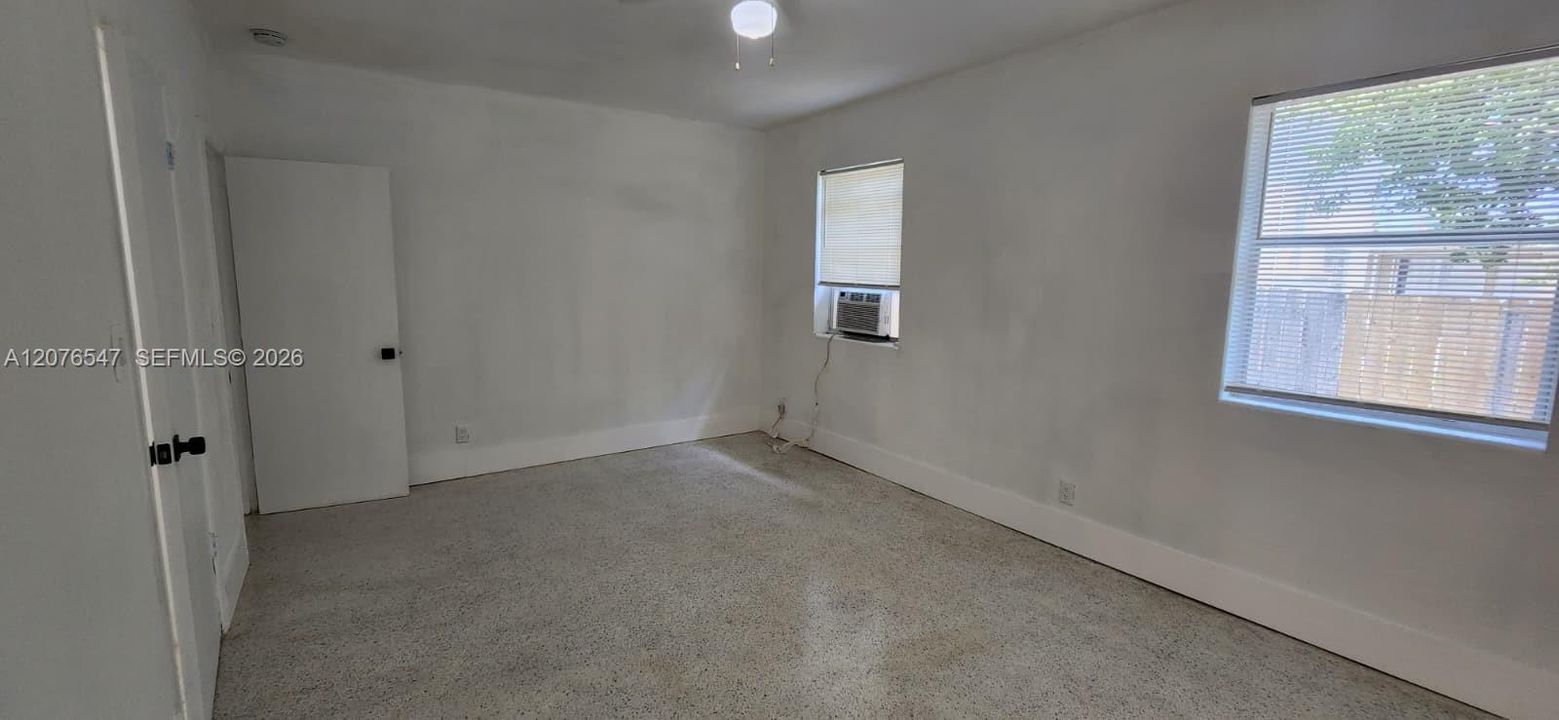 For Rent: $2,750 (3 beds, 2 baths, 1000 Square Feet)