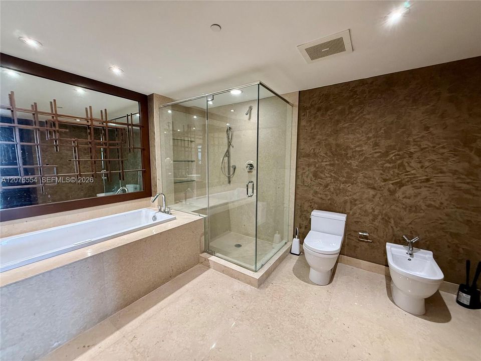 В аренду: $5,900 (2 спален, 2 ванн, 1313 Квадратных фут)