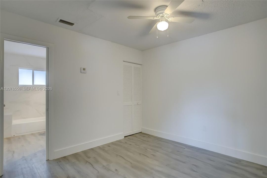 For Rent: $2,500 (2 beds, 1 baths, 7334 Square Feet)