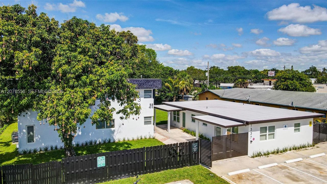 For Rent: $2,500 (2 beds, 1 baths, 7334 Square Feet)