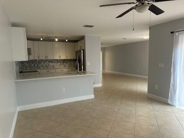 kitchen/family snack bar
