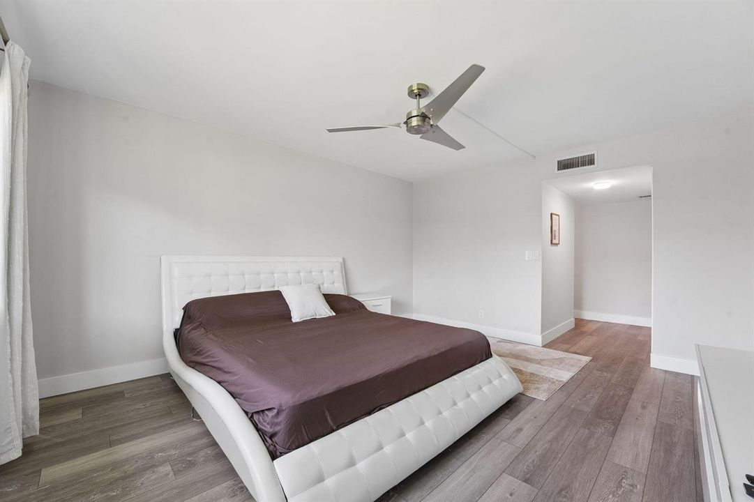 Primary Bedroom3-web-or-mls-DSC00975