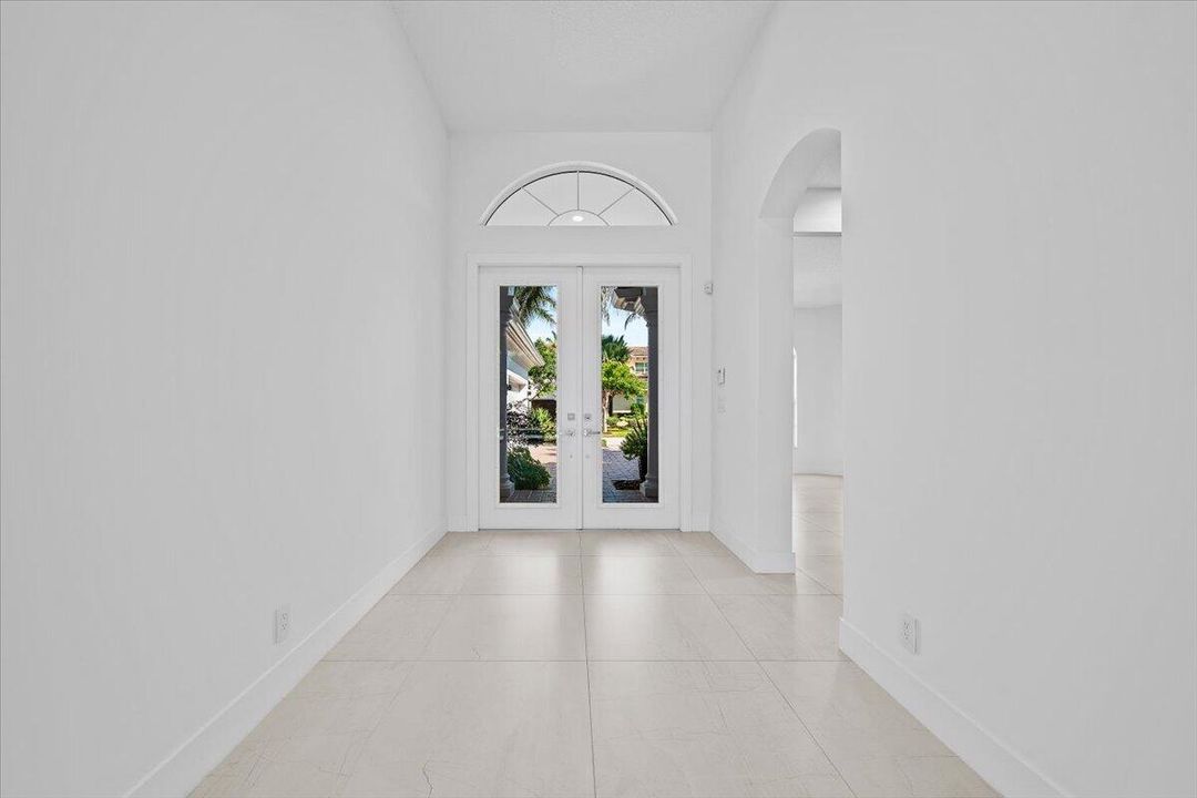 Elegant Foyer Entrance