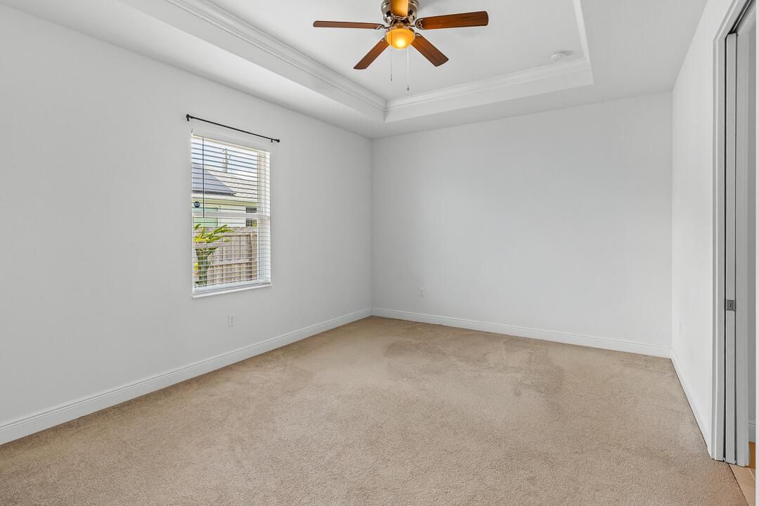 275 SW Elderberyy Drive-21