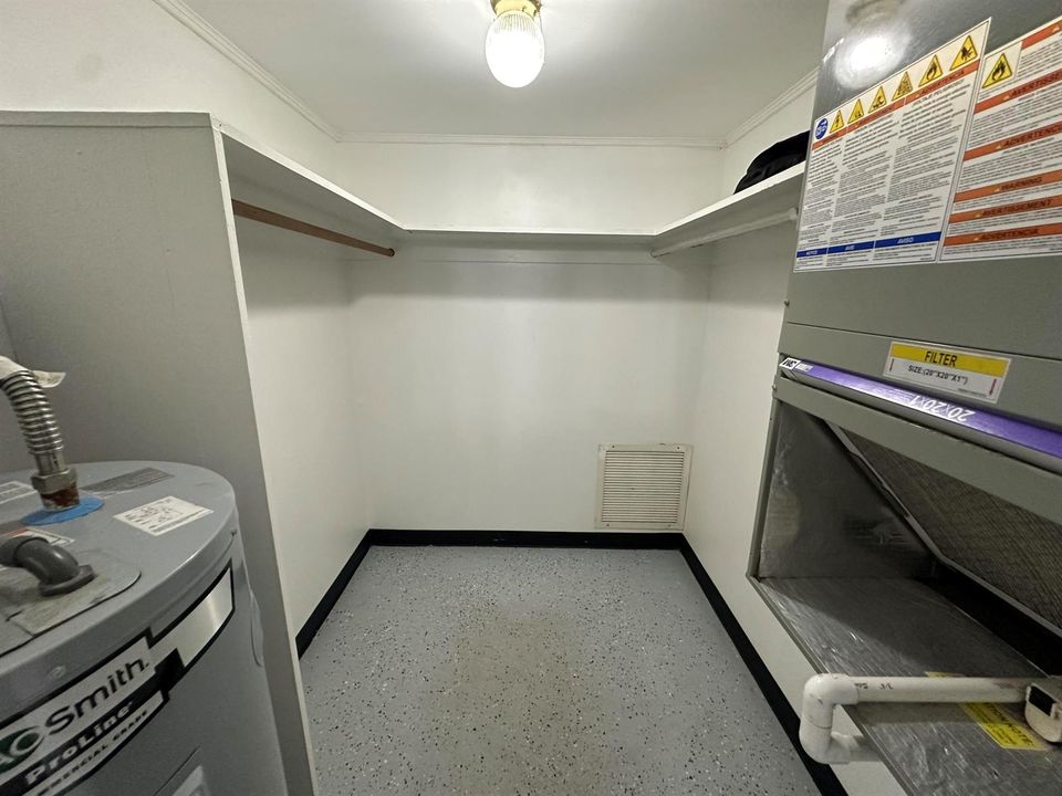 WI Closet