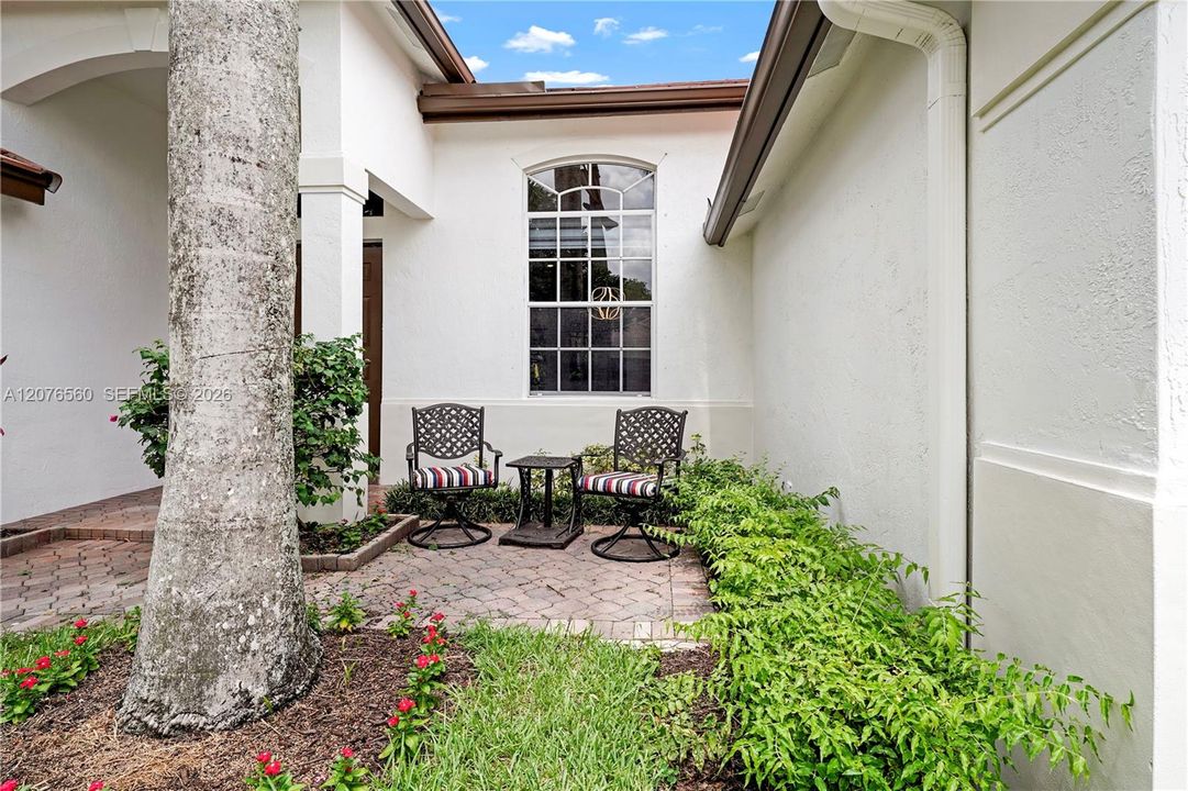 For Rent: $7,200 (4 beds, 2 baths, 2662 Square Feet)