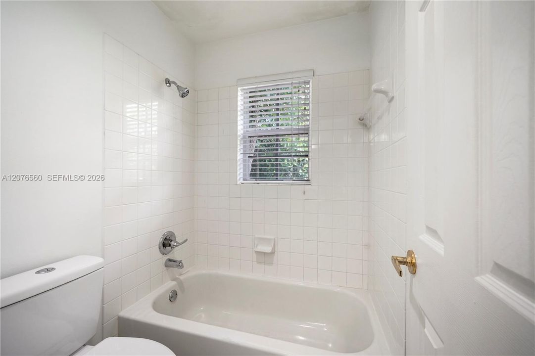 For Rent: $7,200 (4 beds, 2 baths, 2662 Square Feet)