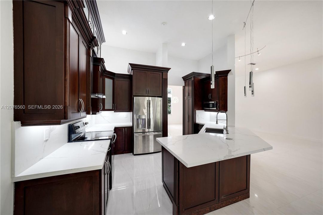 For Rent: $7,200 (4 beds, 2 baths, 2662 Square Feet)