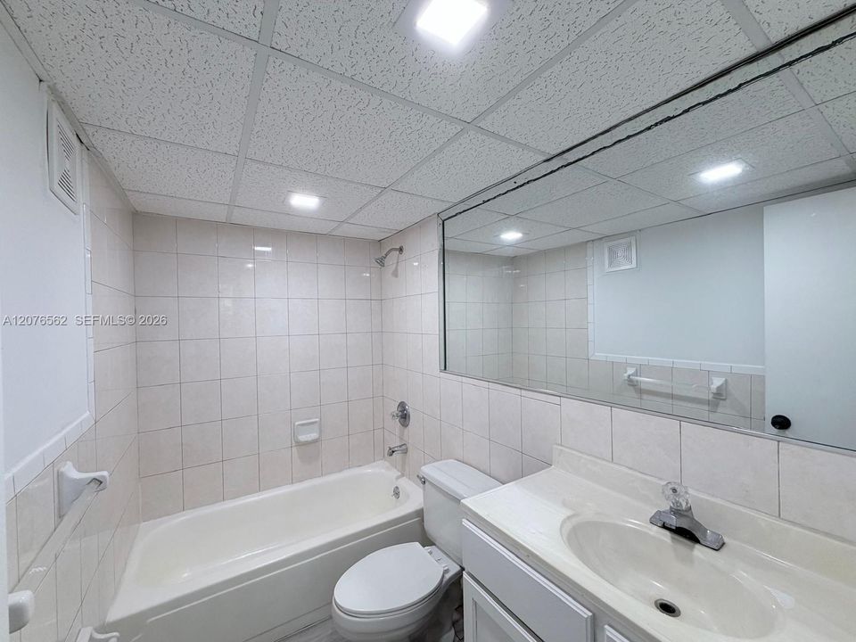 For Sale: $325,000 (3 beds, 2 baths, 1262 Square Feet)