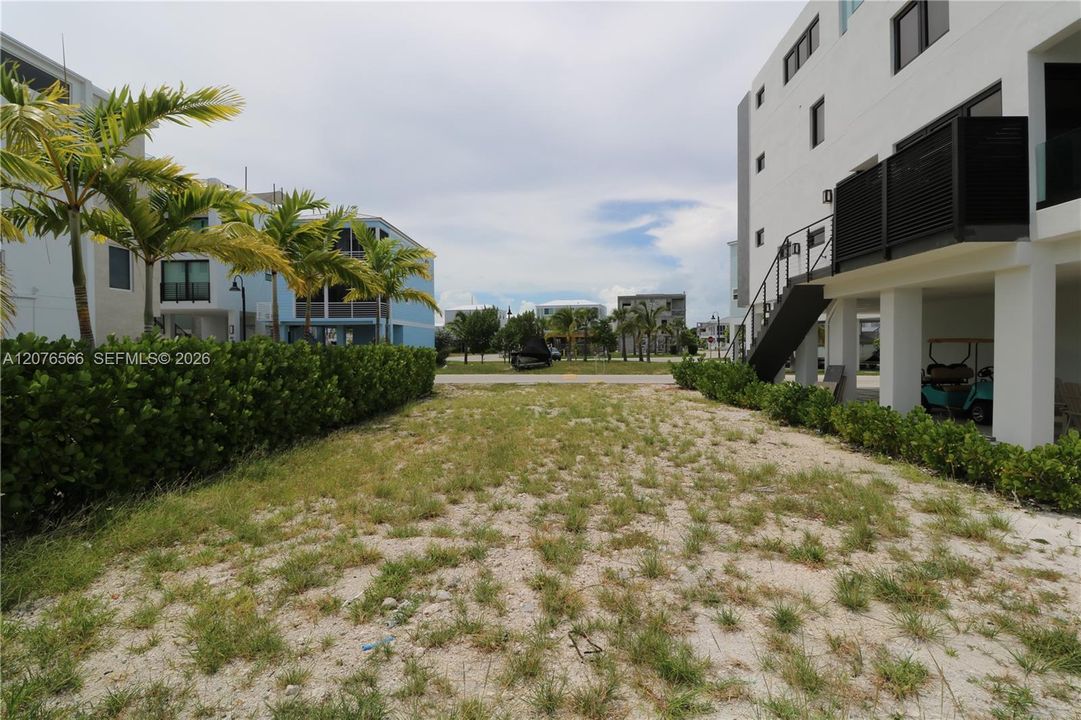待售: $750,000 (0.05 acres)