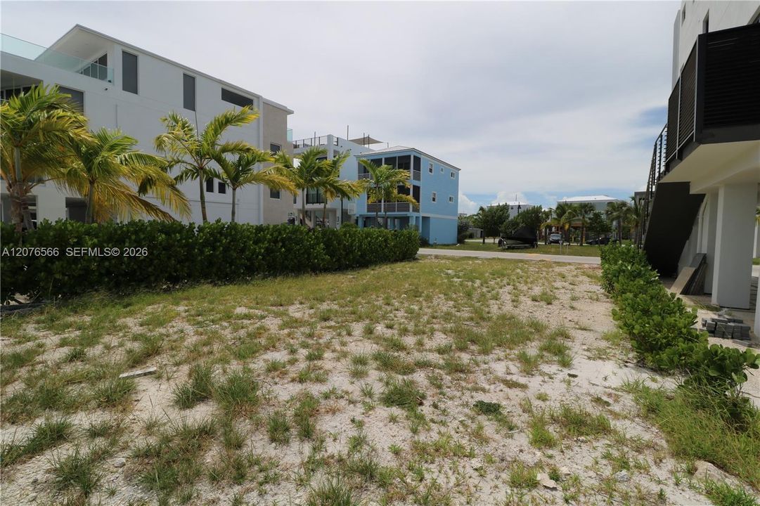 待售: $750,000 (0.05 acres)