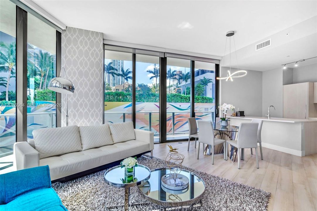 En Venta: $649,000 (3 camas, 2 baños, 1152 Pies cuadrados)