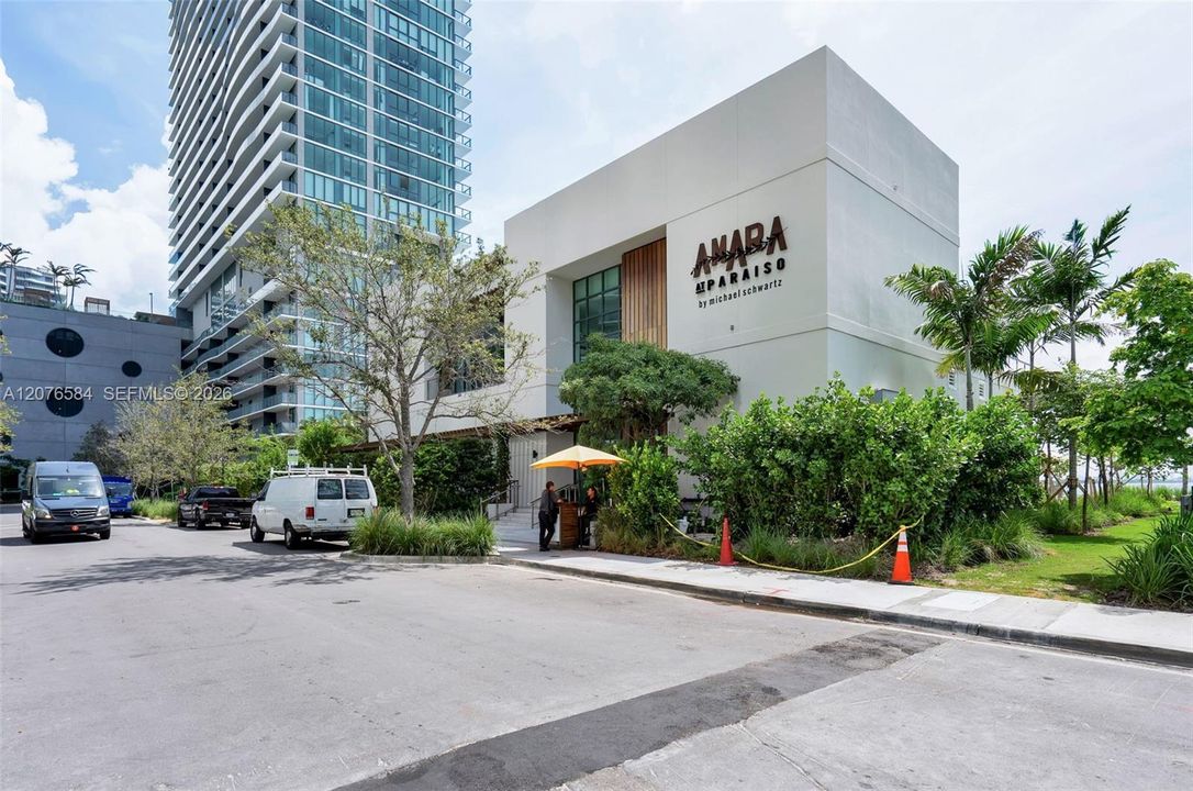 En Venta: $649,000 (3 camas, 2 baños, 1152 Pies cuadrados)