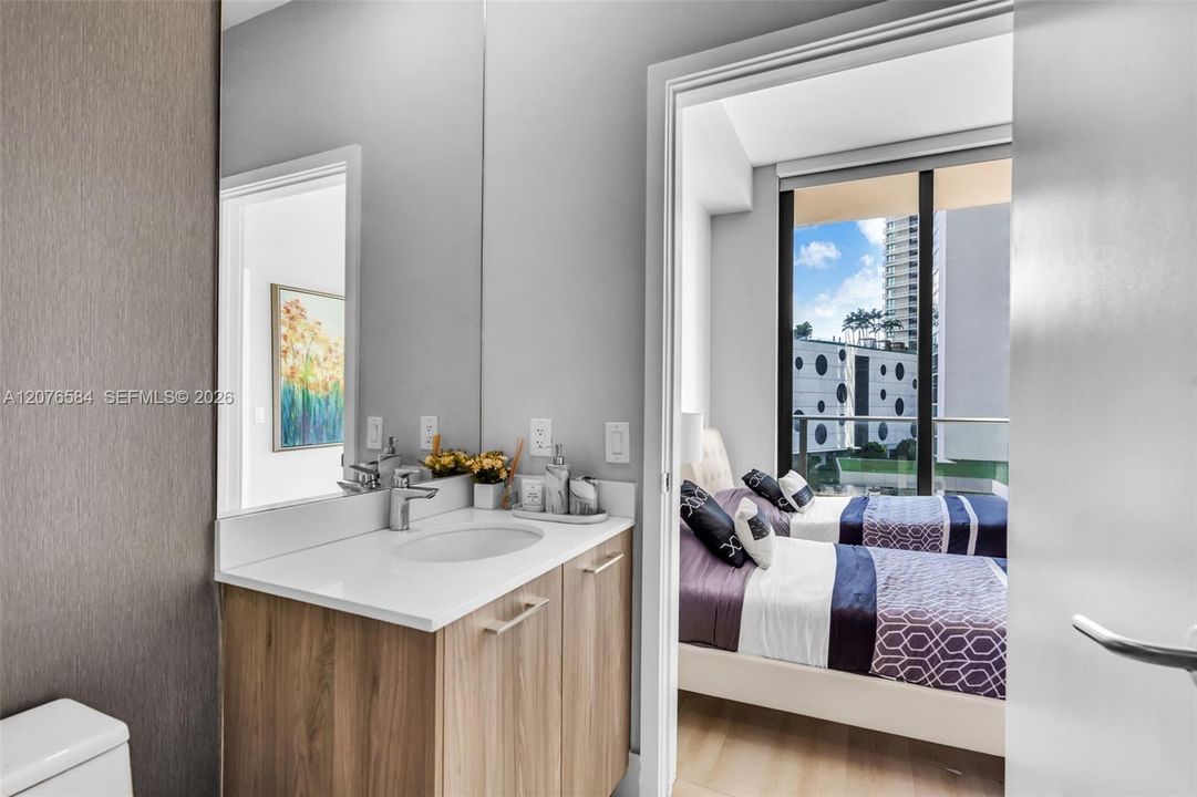 En Venta: $649,000 (3 camas, 2 baños, 1152 Pies cuadrados)