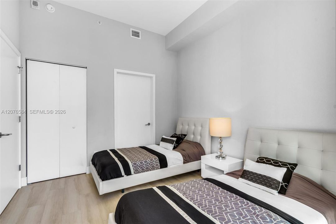 En Venta: $649,000 (3 camas, 2 baños, 1152 Pies cuadrados)