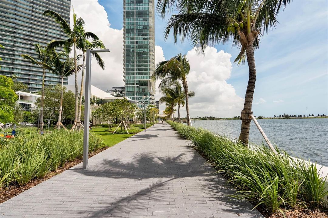 En Venta: $649,000 (3 camas, 2 baños, 1152 Pies cuadrados)