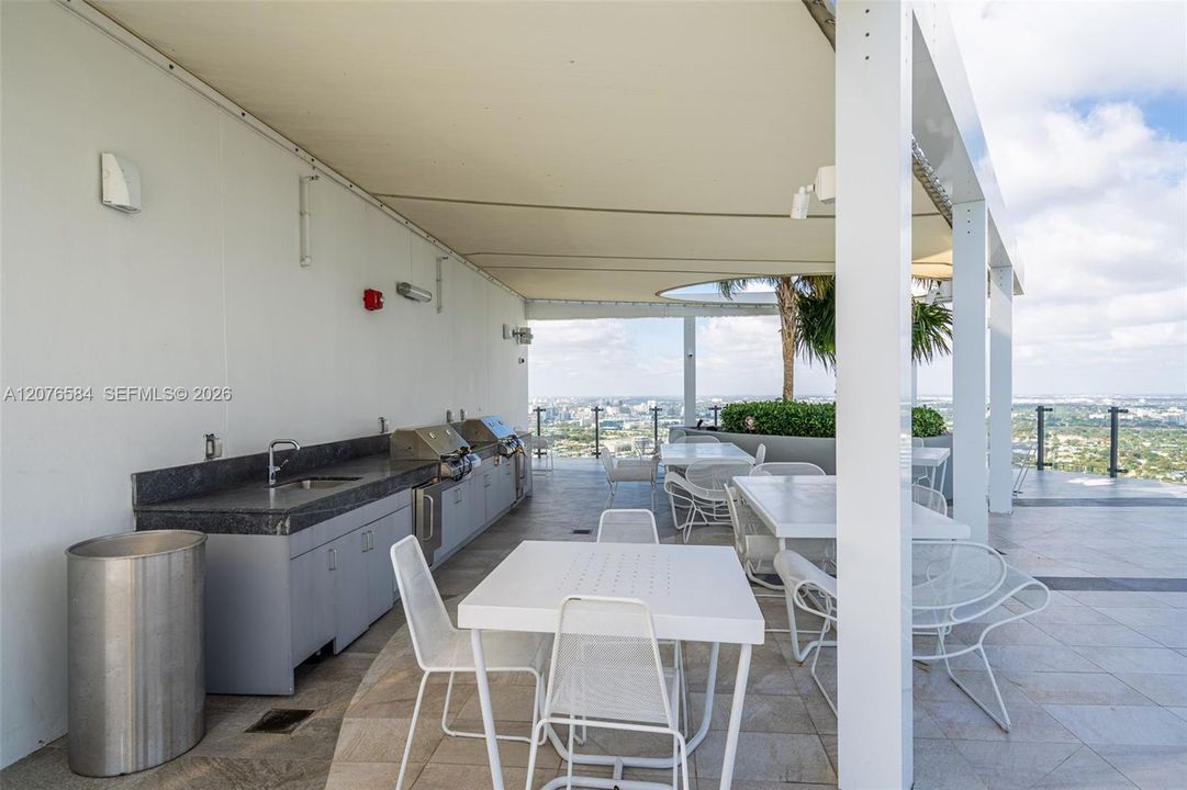 En Venta: $649,000 (3 camas, 2 baños, 1152 Pies cuadrados)